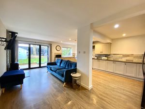 Kitchen/Diner/Living Area- click for photo gallery